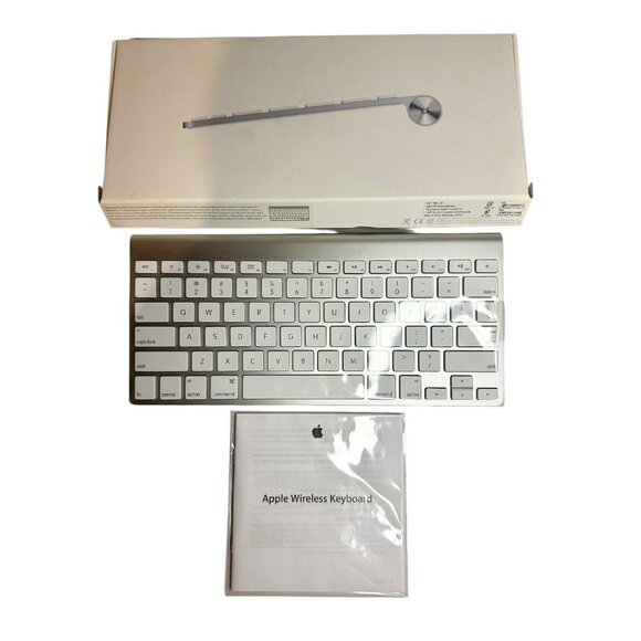 Apple Wireless Keyboard A1314 MC184LL/B Bluetooth Aluminum Keyboard-Original Box - Picture 1 of 9